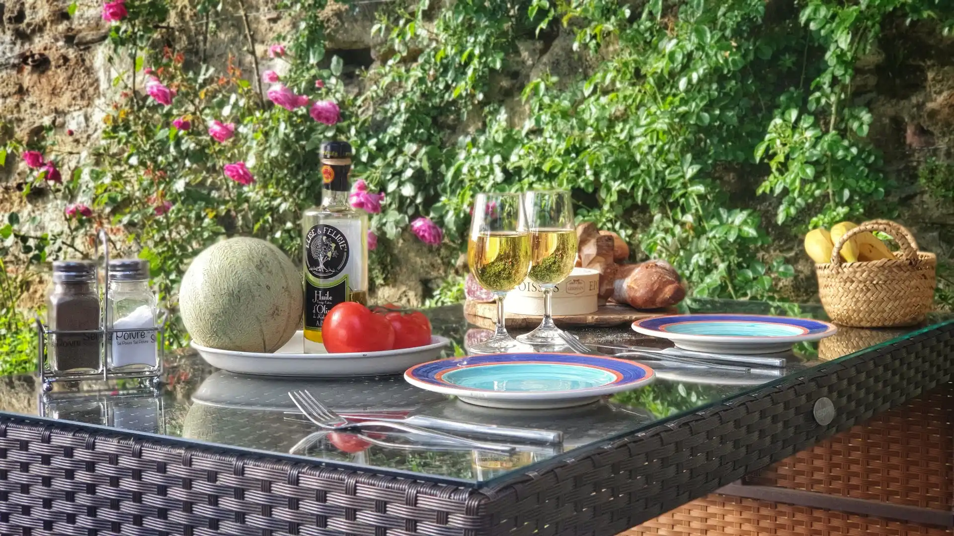 Terrasse de la Tour, appartement duplex, meublé de tourisme à La Bâtie, location à Vienne.